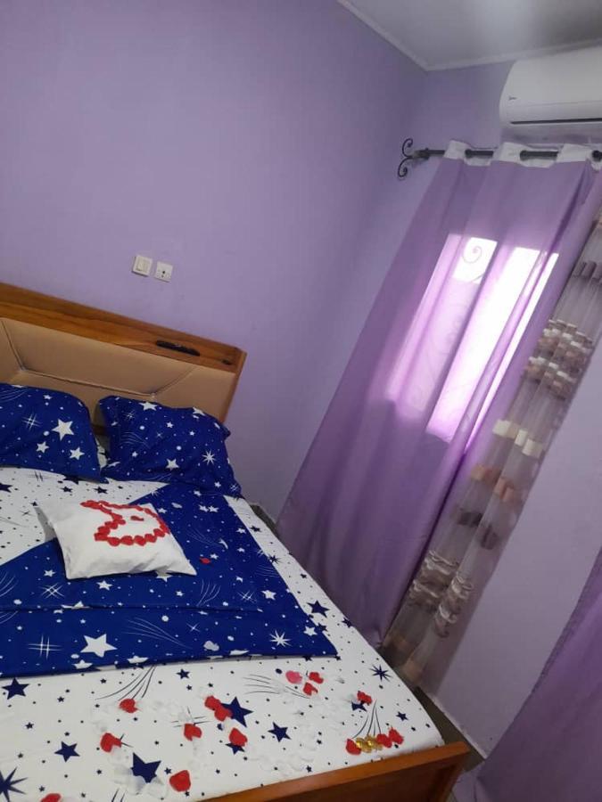 Npangou Appart Kribi Eksteriør billede